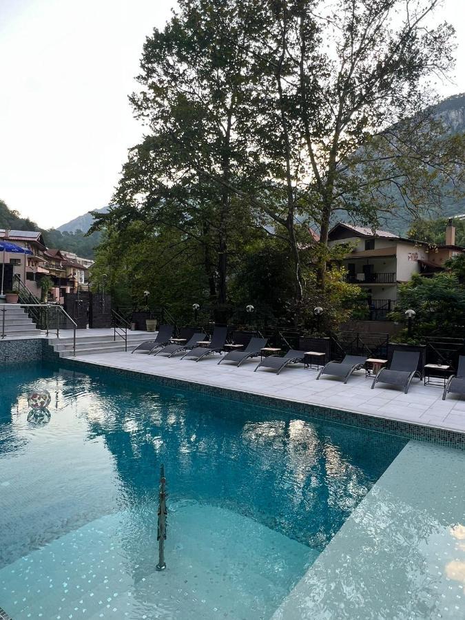 Hotel Holiday Maria เบยเล เฮร์คูลาเน ภายนอก รูปภาพ