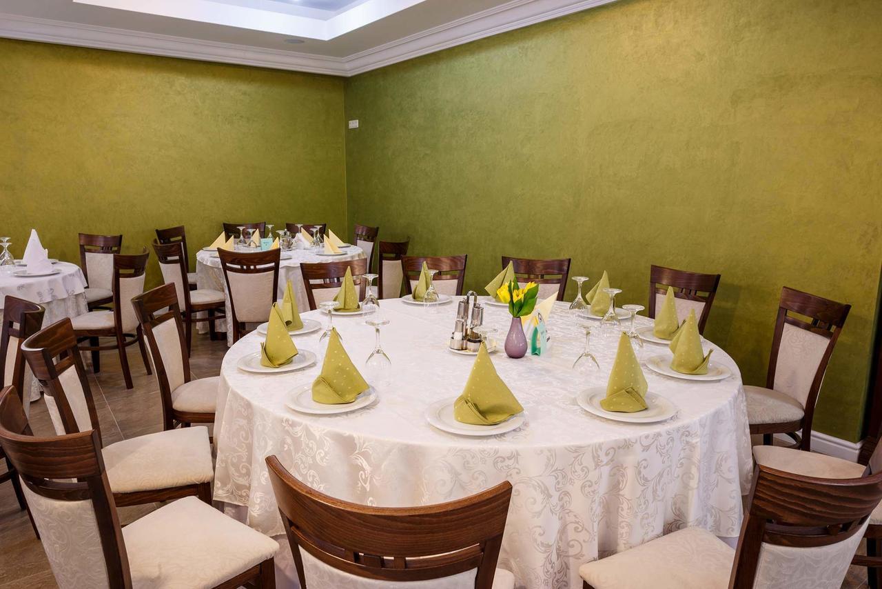 Hotel Holiday Maria เบยเล เฮร์คูลาเน ภายนอก รูปภาพ
