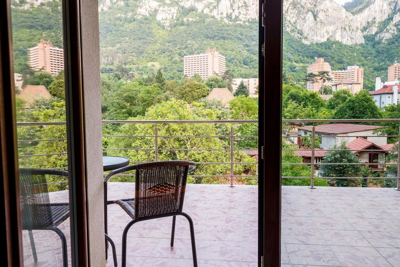 Hotel Holiday Maria เบยเล เฮร์คูลาเน ภายนอก รูปภาพ