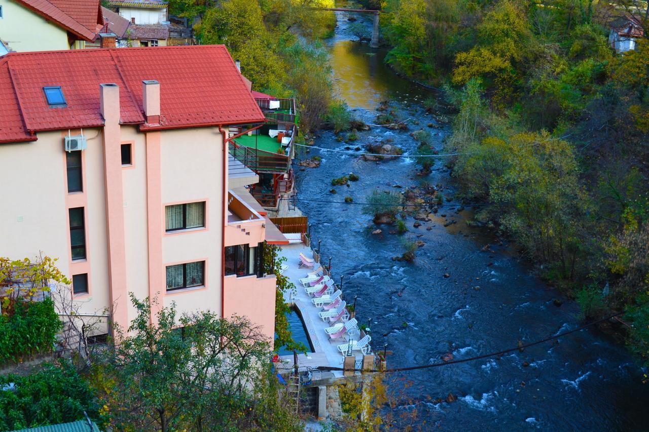 Hotel Holiday Maria เบยเล เฮร์คูลาเน ภายนอก รูปภาพ