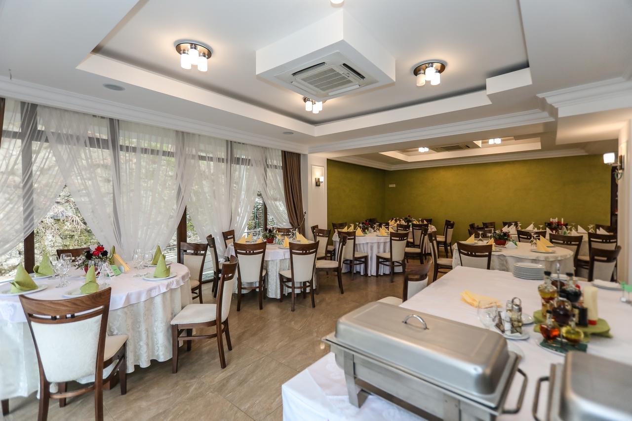 Hotel Holiday Maria เบยเล เฮร์คูลาเน ภายนอก รูปภาพ