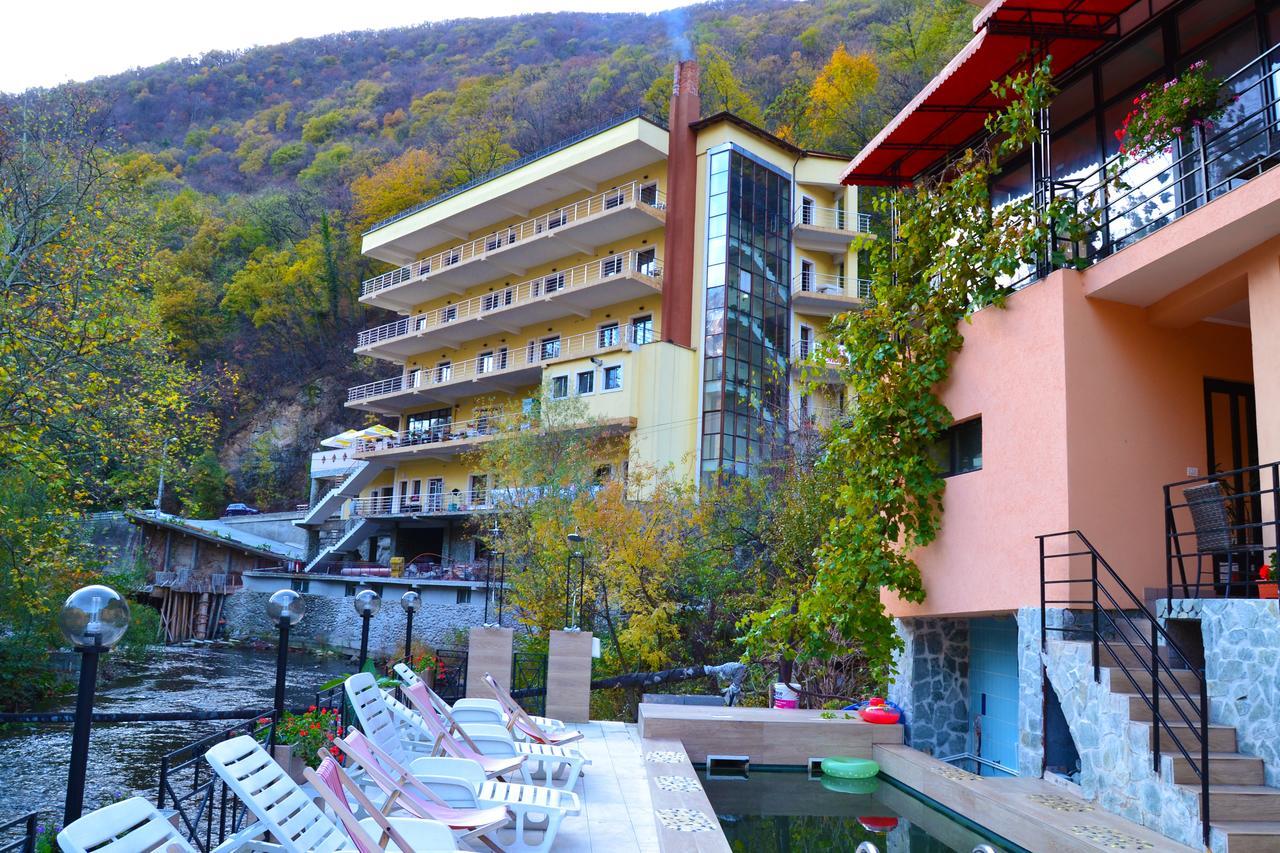 Hotel Holiday Maria เบยเล เฮร์คูลาเน ภายนอก รูปภาพ