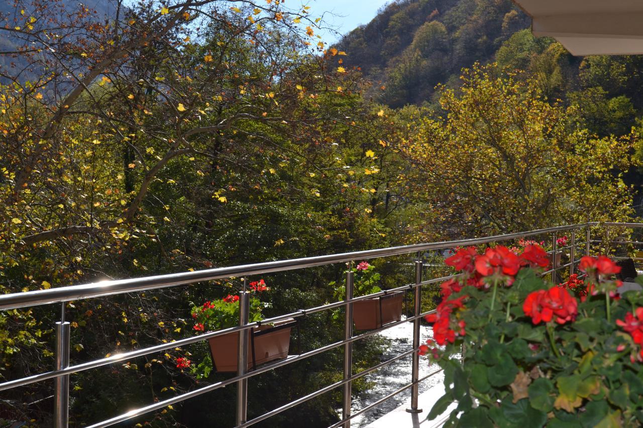 Hotel Holiday Maria เบยเล เฮร์คูลาเน ภายนอก รูปภาพ